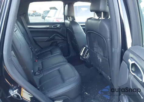 2015 Porsche Cayenne S z USA, uszkodzony, nr VIN WP1AB2A22FLA56201